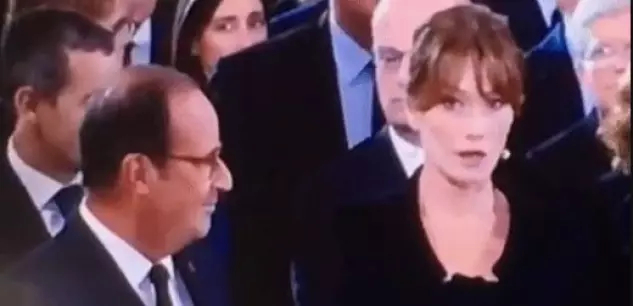 Carla Bruni choquée par les propos du voisin François Hollande